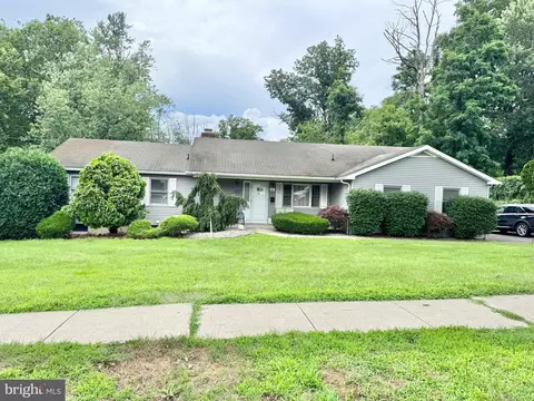150 Main St, Hamilton, NJ 08620
