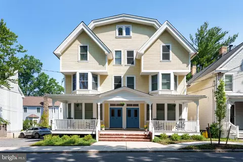 46 Park Pl #3, Princeton, NJ 08542