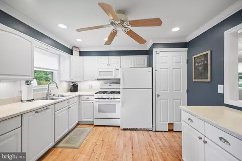 Kitchen - 209 Clamer Rd, Ewing, NJ 08628 photo 2 of 3