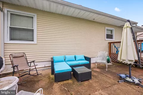Exterior - 209 Clamer Rd, Ewing, NJ 08628 photo 5 of 9