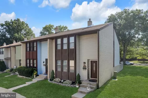 628 Twin Rivers Dr N, East Windsor, NJ 08520