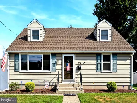 234 Fenwood Ave, Hamilton, NJ 08619