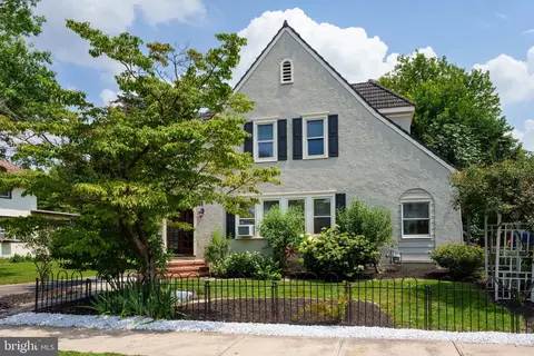 524 Greenway Ave, Ewing, NJ 08618
