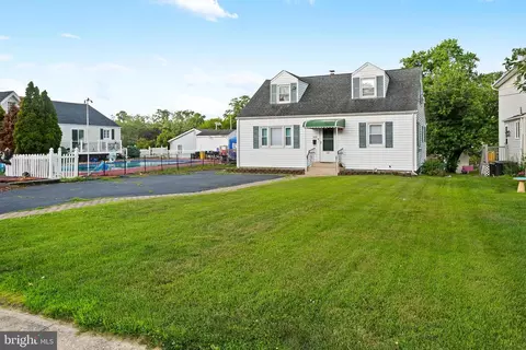 169 Phillips Ave, Hamilton, NJ 08610