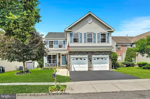 11 Fountayne Ln, Lawrence Township, NJ 08648