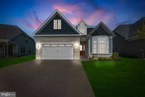 56 Samjan Cir, Hightstown, NJ 08520