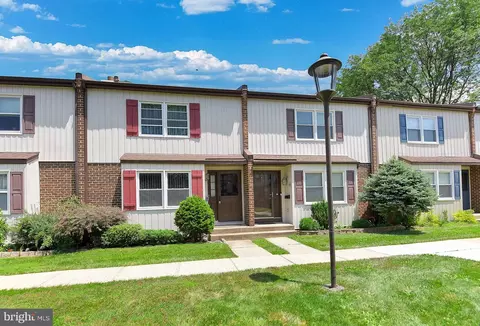 15 Shirley Lane # k, Lawrenceville, NJ 08648