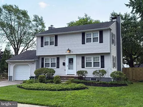 5 Bolton Rd, Hamilton, NJ 08610