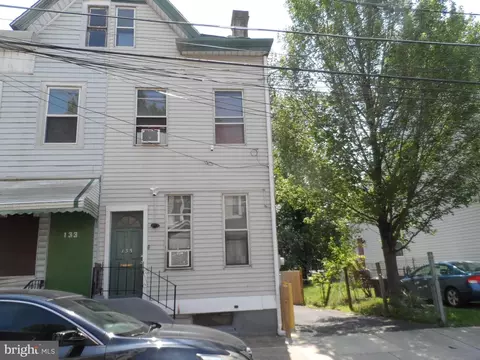135 Fountain Ave, Trenton, NJ 08618