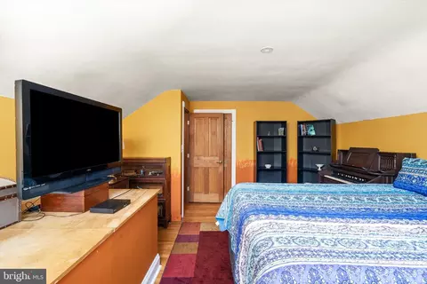 Bedroom - 8 Edwards Pl, Ewing, NJ 08628 photo 5 of 5