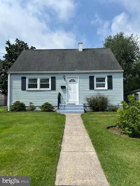 26 Falmouth Rd, Hamilton, NJ 08620