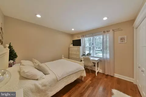 Bedroom - 12 Rydal Dr, Lawrence Township, NJ 08648 photo 3 of 6