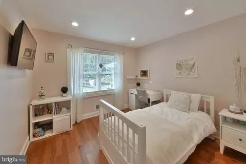 Bedroom - 12 Rydal Dr, Lawrence Township, NJ 08648 photo 1 of 6