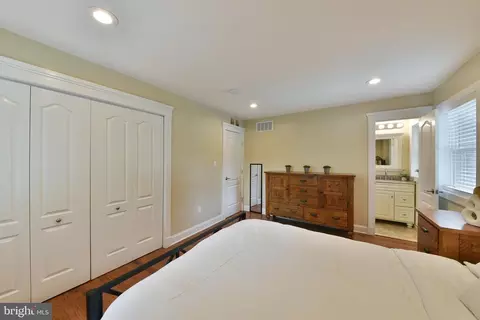 Bedroom - 12 Rydal Dr, Lawrence Township, NJ 08648 photo 6 of 6