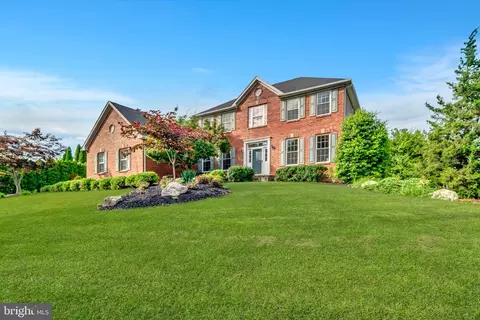 7 Anderson Ln, Robbinsville, NJ 08691