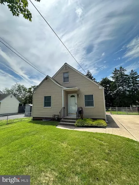 142 Saybrook Ave, Hamilton, NJ 08619