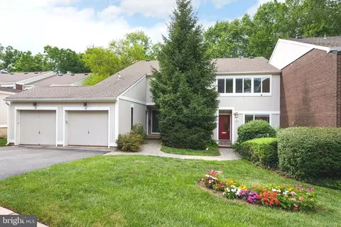 16 Cameron Ct, Princeton, NJ 08540