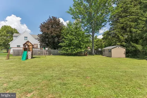 Exterior - 7 Old Frg, Ewing, NJ 08618 photo 8 of 13