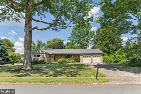 Exterior - 7 Old Frg, Ewing, NJ 08618 photo 5 of 13