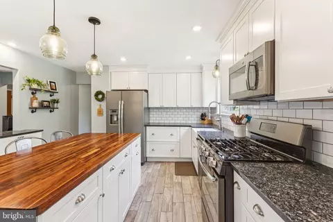 Kitchen - 7 Old Frg, Ewing, NJ 08618 photo 6 of 8