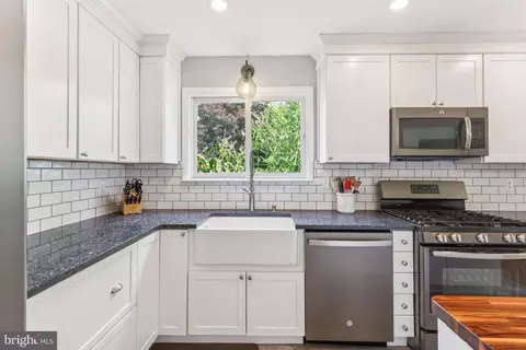 Kitchen - 7 Old Frg, Ewing, NJ 08618 photo 3 of 8