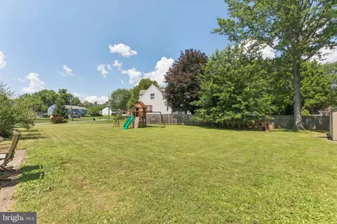 Exterior - 7 Old Frg, Ewing, NJ 08618 photo 7 of 13