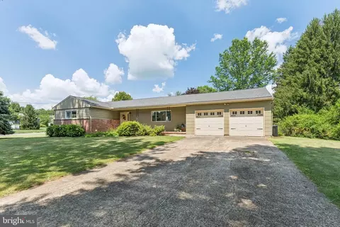 Exterior - 7 Old Frg, Ewing, NJ 08618 photo 2 of 13
