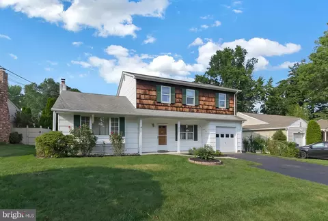 6 Winnipeg Ln, Lawrence Township, NJ 08648