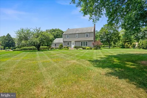111 Weldon Way, Pennington, NJ 08534