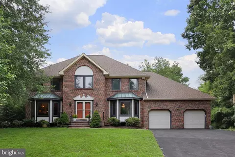 43 Benford Dr, Princeton Junction, NJ 08550