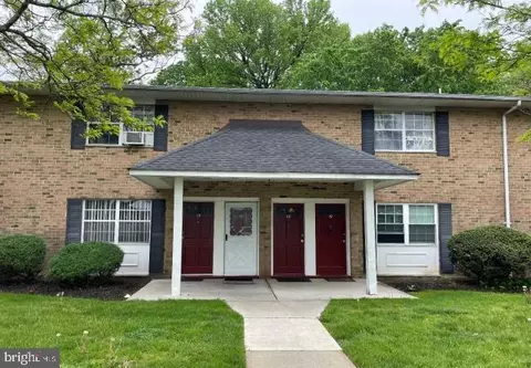 50 18 Garden View Ter, East Windsor, NJ 08520
