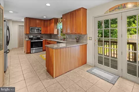Kitchen - 20 Bernard Dr, Ewing, NJ 08628 photo 4 of 6