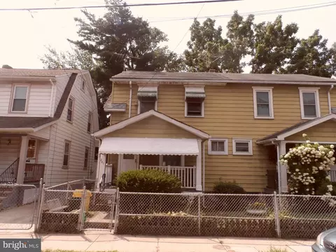 241 Tioga St, Trenton, NJ 08609