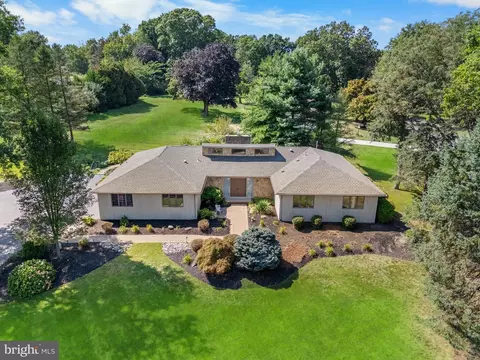 143 Richardson Rd, Robbinsville, NJ 08691