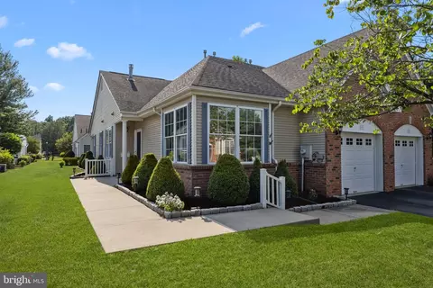 111 Burholme Dr, Hamilton, NJ 08691