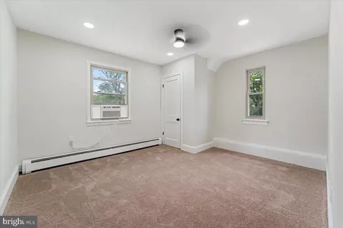 Bedroom - 1011 Parkside Ave, Ewing, NJ 08618 photo 3 of 5