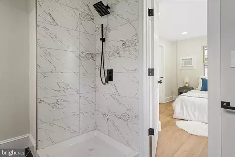 Bath - 1011 Parkside Ave, Ewing, NJ 08618 photo 4 of 8