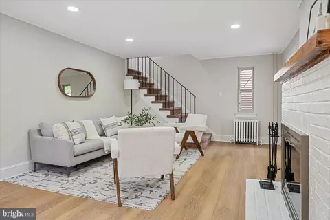 Living - 1011 Parkside Ave, Ewing, NJ 08618 photo 3 of 5