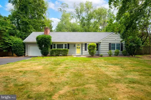 3 Manor Ave, Princeton, NJ 08540