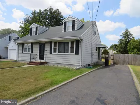 48 Barbara Dr, Hamilton, NJ 08619