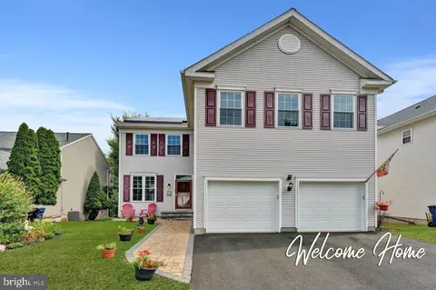 22 Fountayne Ln, Lawrence Township, NJ 08648