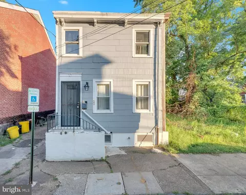 22 Klagg Ave, Trenton, NJ 08638
