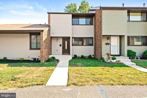 140 Bennington Dr, East Windsor, NJ 08520