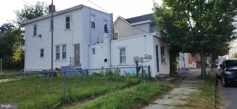 709 Mulberry St S, Trenton, NJ 08638