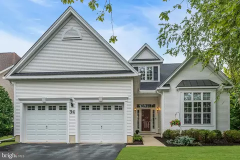 34 Monte Carlo Dr, Hamilton, NJ 08691