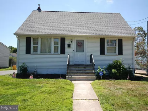 83 Helen Ave, Lawrence, NJ 08648