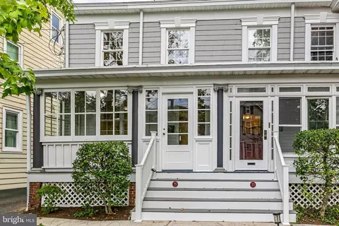 35 Maple St, Princeton, NJ 08542