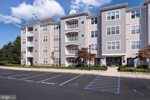 313 Masterson Ct, Ewing, NJ 08618