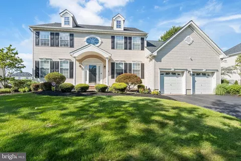 28 Wendover Rd, East Windsor, NJ 08520