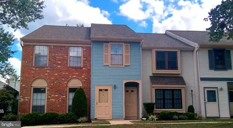 62 Wyndham Pl, Robbinsville, NJ 08691